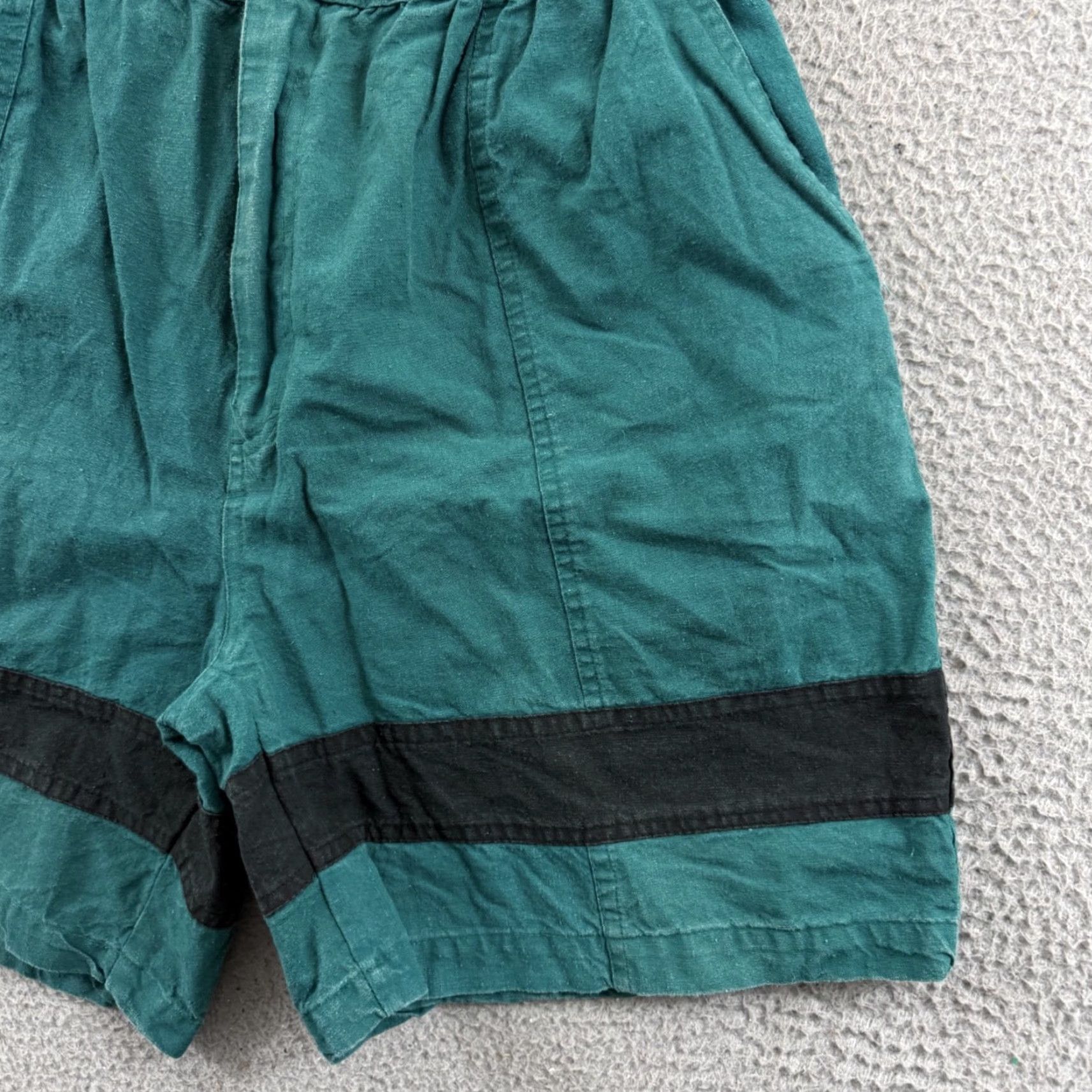 Vintage VINTAGE Surf Odyssey Cargo Shorts Mens L Green 90s Stretch Pockets Casual 7" Inseam Boys? Size US 33 - 2 Thumbnail