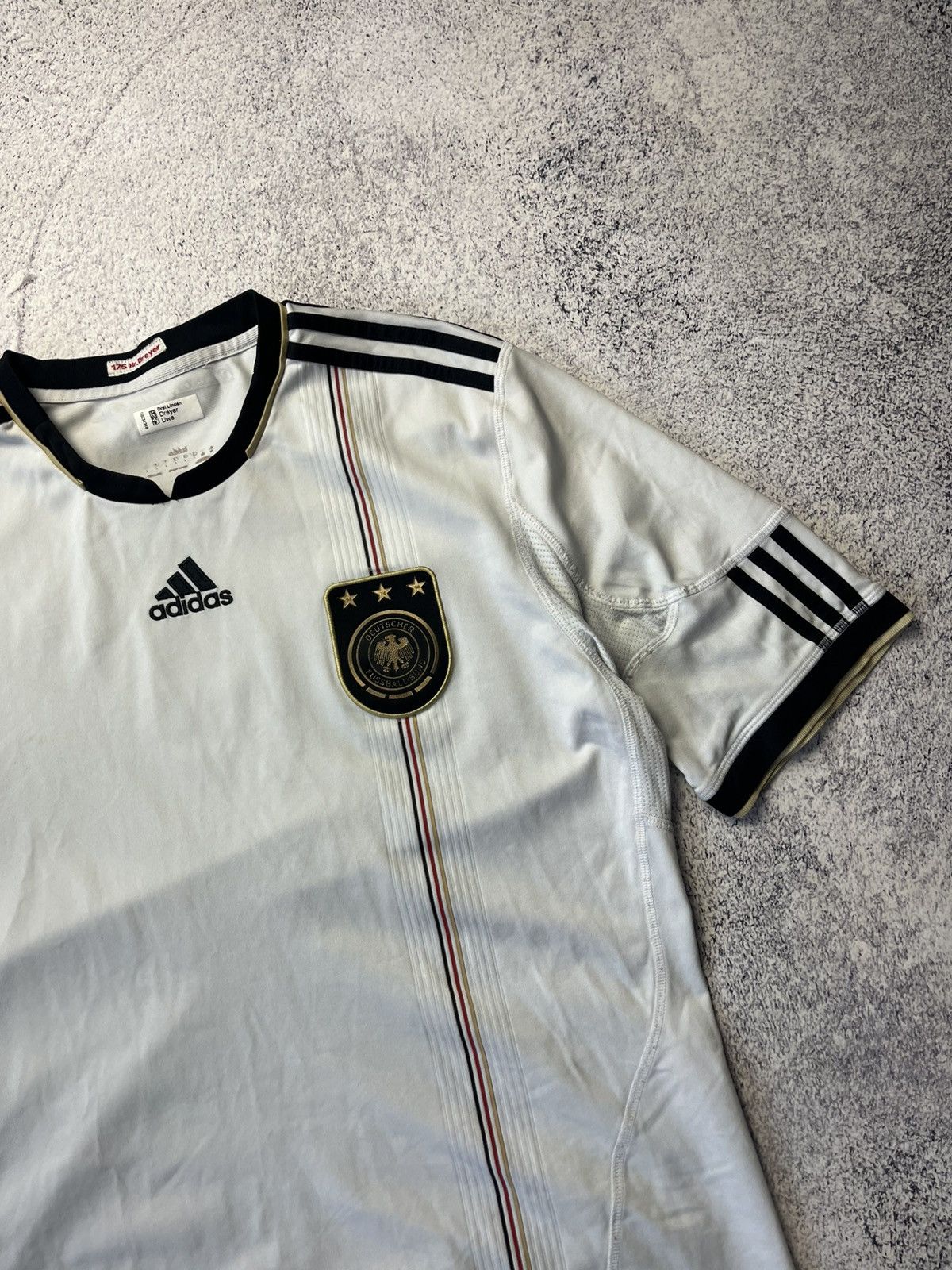 Adidas GERMANY ADIDAS 2010 WORLD CUP FOOTBALL HOME JERSEY SOCCER Size US M / EU 48-50 / 2 - 9 Thumbnail