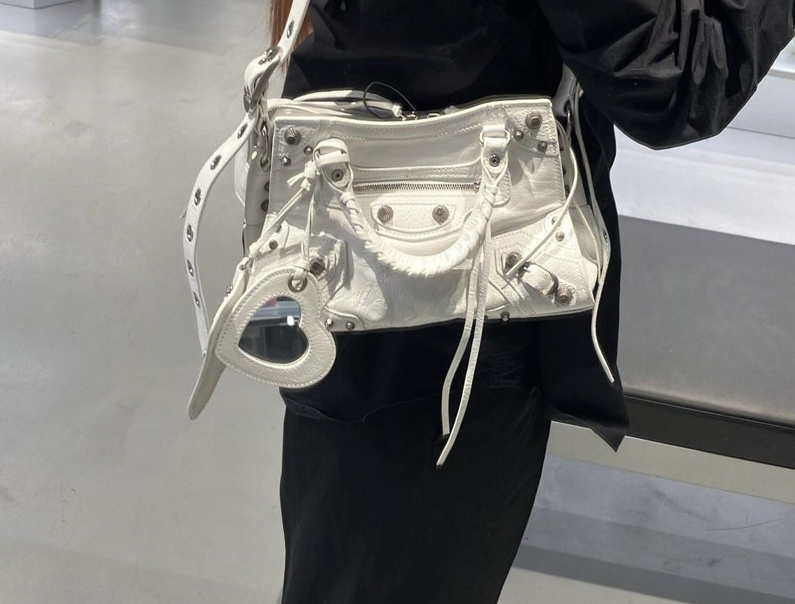 Balenciaga o1mt1gz0225 Size: OS / Neo Cagole XS Handbag in White Size ONE SIZE - 8 Thumbnail