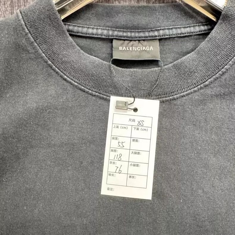 Balenciaga Balenciaga Flame letter logo short sleeve Size US XS / EU 42 / 0 - 2 Thumbnail