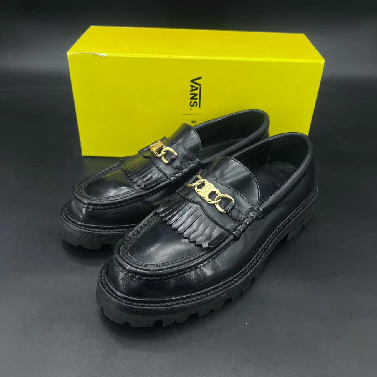 Celine CELINE Tassel Loafer 40 EU Mint Box CH7605 Size US 7 / EU 40 - 1 Thumbnail