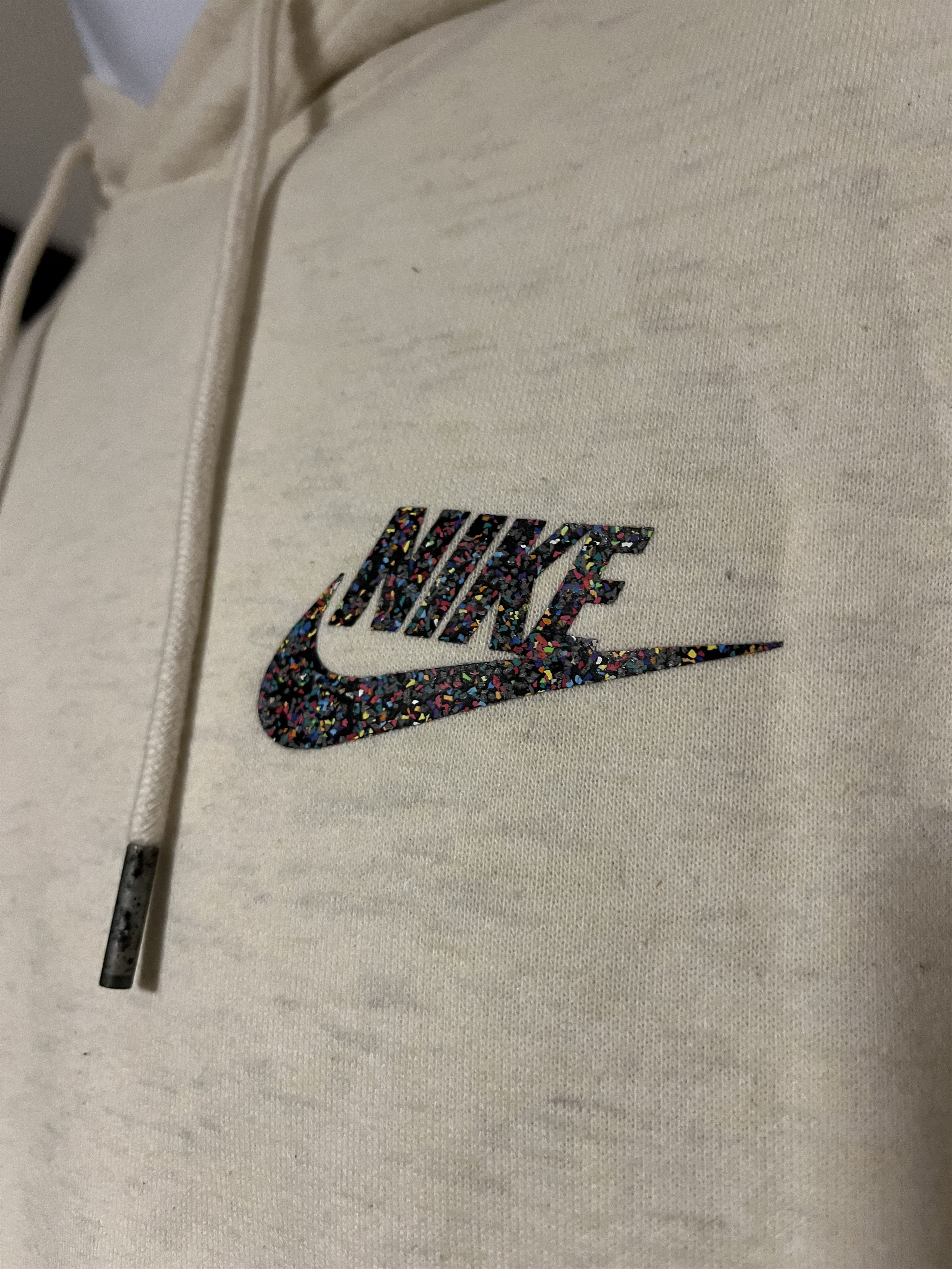 Nike Nike Creme Sweartshirt with Unique Color Logo Size US M / EU 48-50 / 2 - 8 Thumbnail