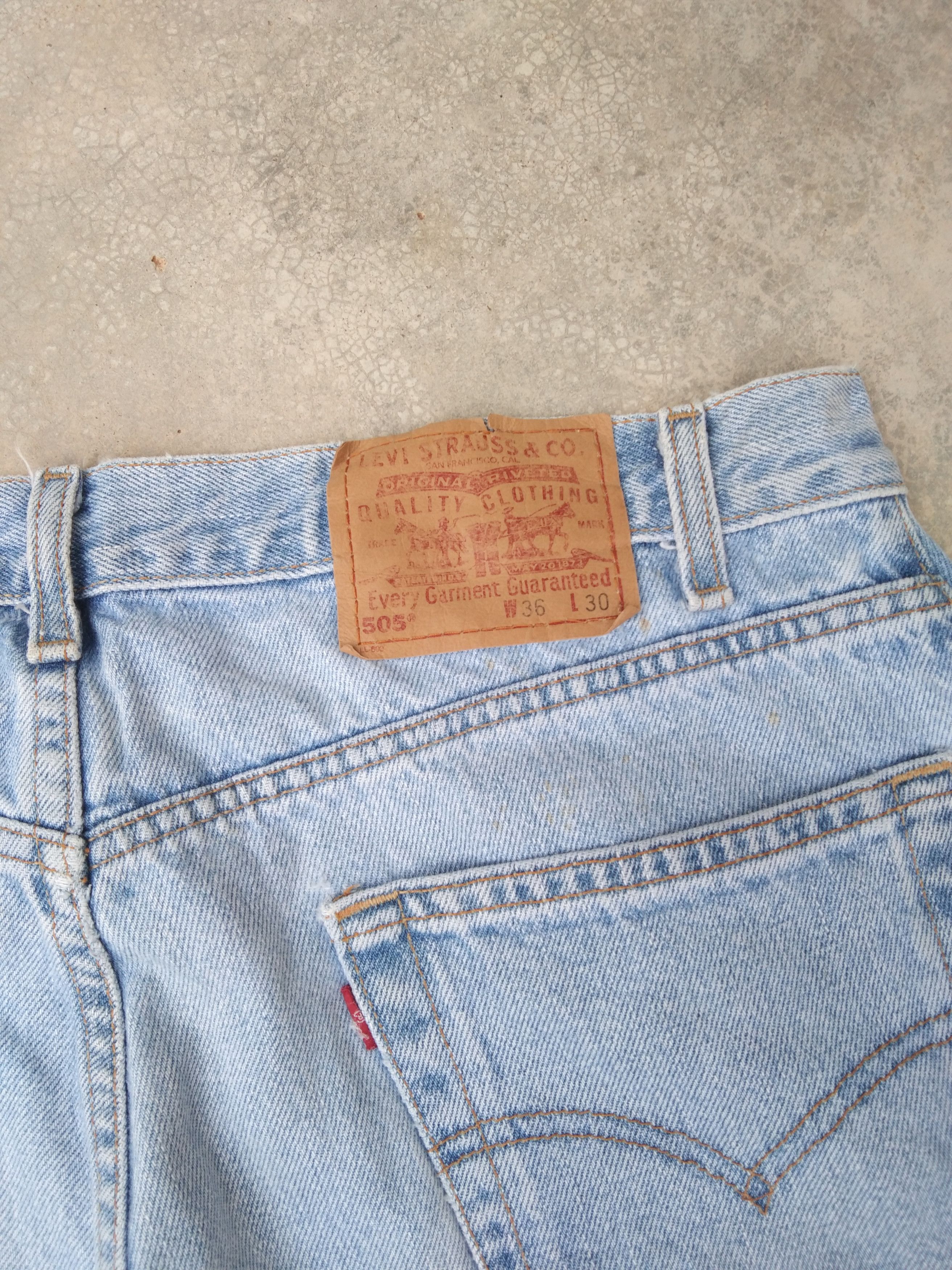 Jean × Levi's × Vintage Vintage Levis 505 Light Wash Straight Leg Jeans 36x30 Size US 36 / EU 52 - 4 Thumbnail