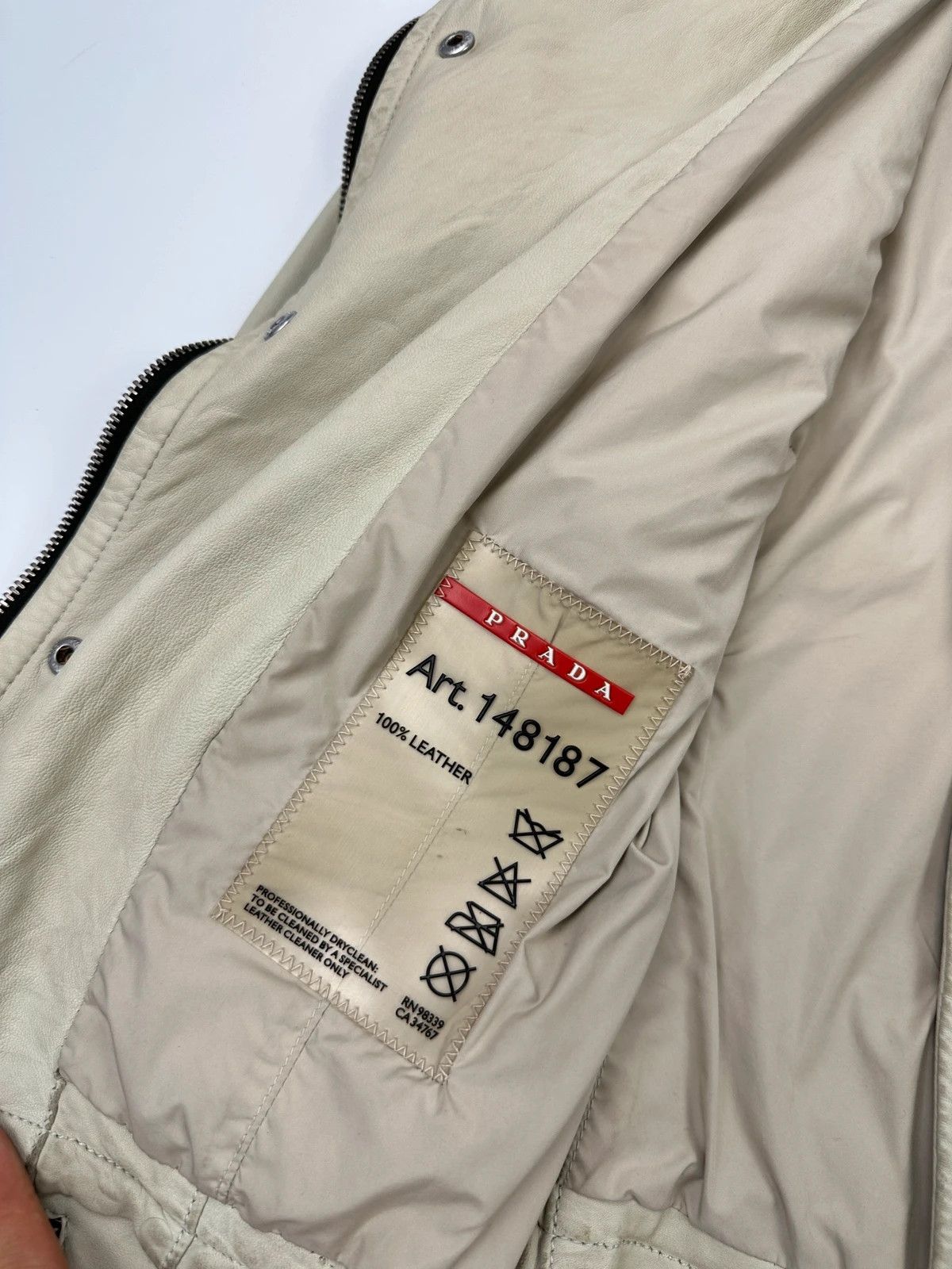 Prada Prada Sport FW02 Beige Perfecto Leather Multi Pocket Jacket Size M / US 6-8 / IT 42-44 - 12 Thumbnail