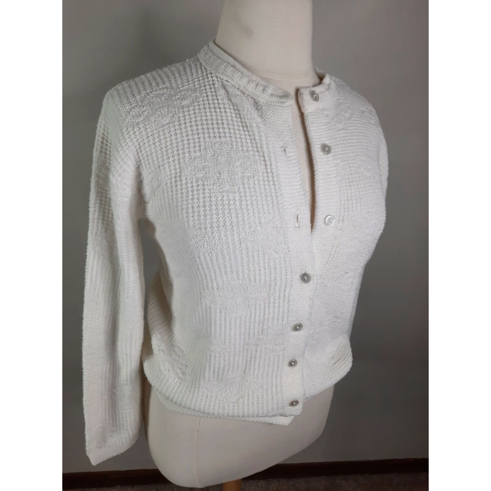 Vintage VINTAGE S5C 60s White Cardigan Sweater Women's XL Knit Open Cable- Knit 60s Cottagecore Casual Cardigan Women Size XL / US 12-14 / IT 48-50 - 4 Thumbnail