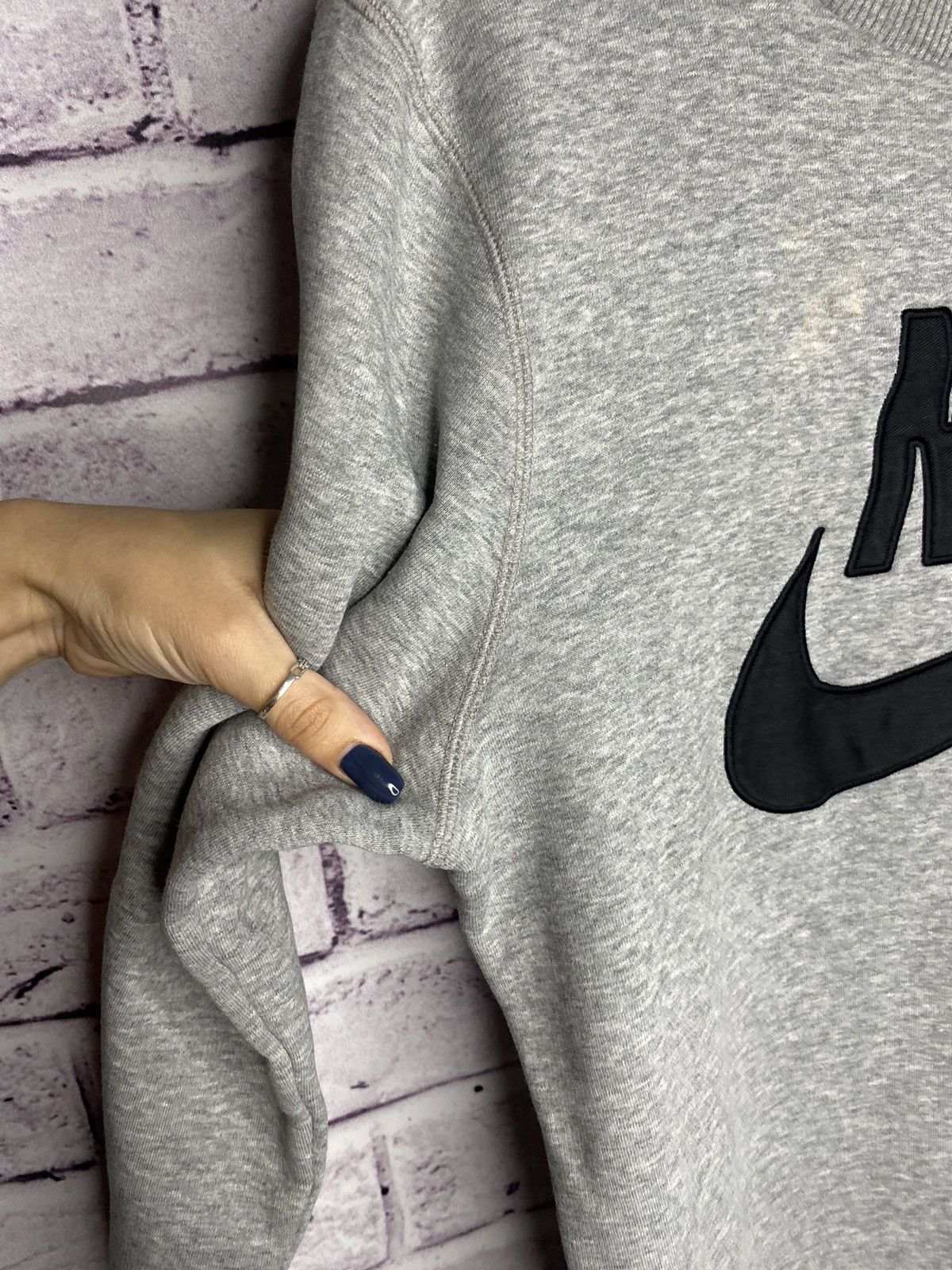 Vintage MENS vintage sweatshirt Nike y2k grey size S Size US S / EU 44-46 / 1 - 4 Thumbnail
