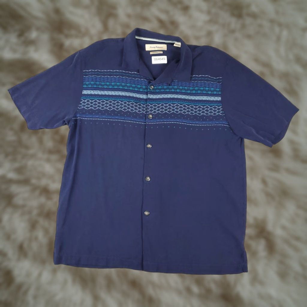 Tommy Bahama Tommy Bahama Shirt Mens Large Blue Silk Camp Collar Hawaiian Button Up Size US L / EU 52-54 / 3 - 1 Thumbnail
