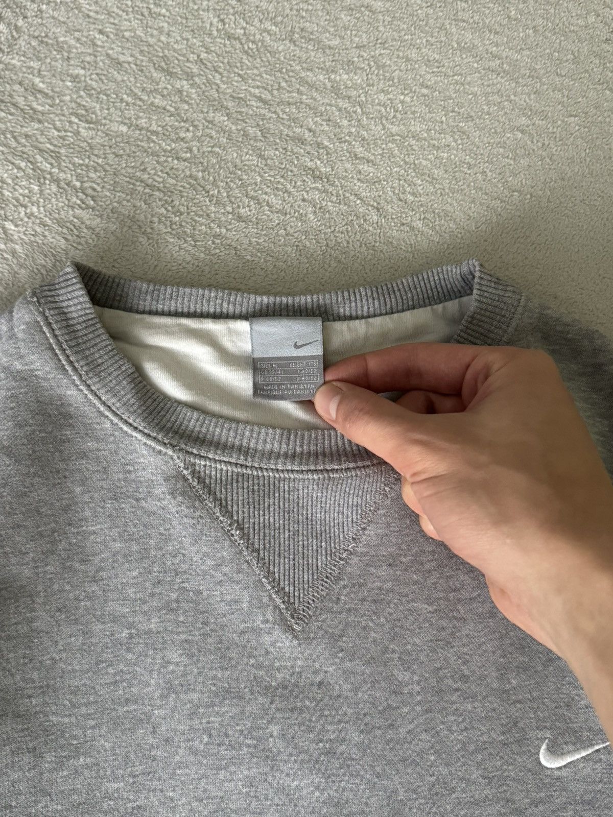 Nike × Vintage Vintage Nike oversized Y2K grey sweater Size US M / EU 48-50 / 2 - 7 Thumbnail