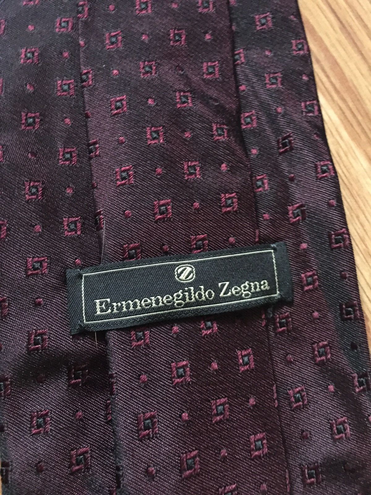 Ermenegildo Zegna Ermenegildo Zegna Burgundy Geometric Print Classic Silk Tie Size ONE SIZE - 2 Thumbnail