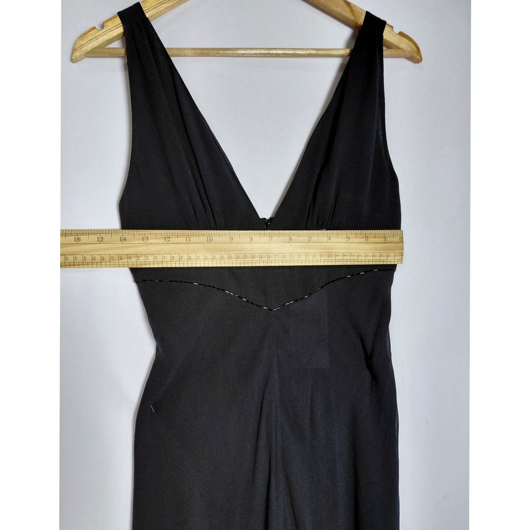 Vintage TED BAKER LONDON Sleeveless Dress V-Neck Black Knee Length Womens Size 2 Polyester Solid Lace NWT Size XS / US 0-2 / IT 36-38 - 7 Thumbnail