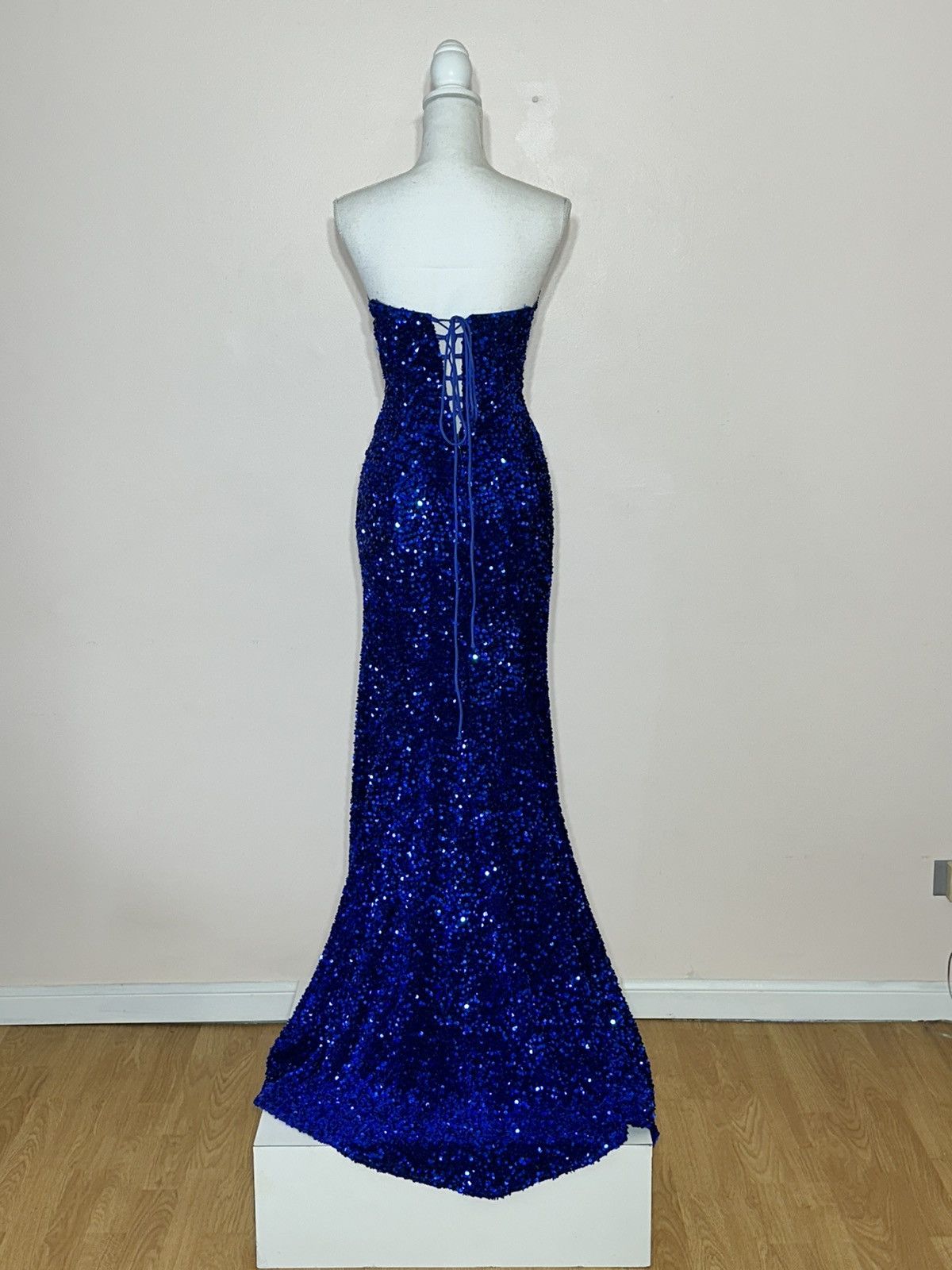 Designer × Vintage Cinderella Devine Navy Sequined Gown Size S / US 4 / IT 40 - 4 Thumbnail