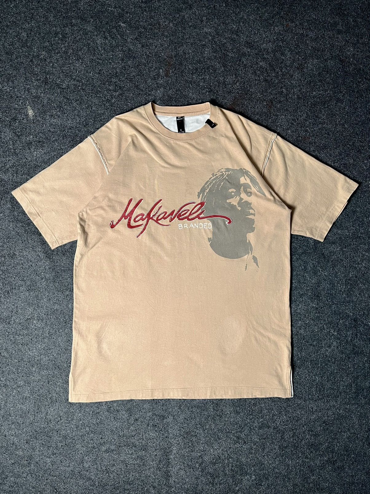 Makaveli × Vintage Y2K HIPHOP T SHIRT MAKAVELI BRANDED BY 2PAC SHAKUR KARL KANI Size US XL / EU 56 / 4 - 1 Thumbnail