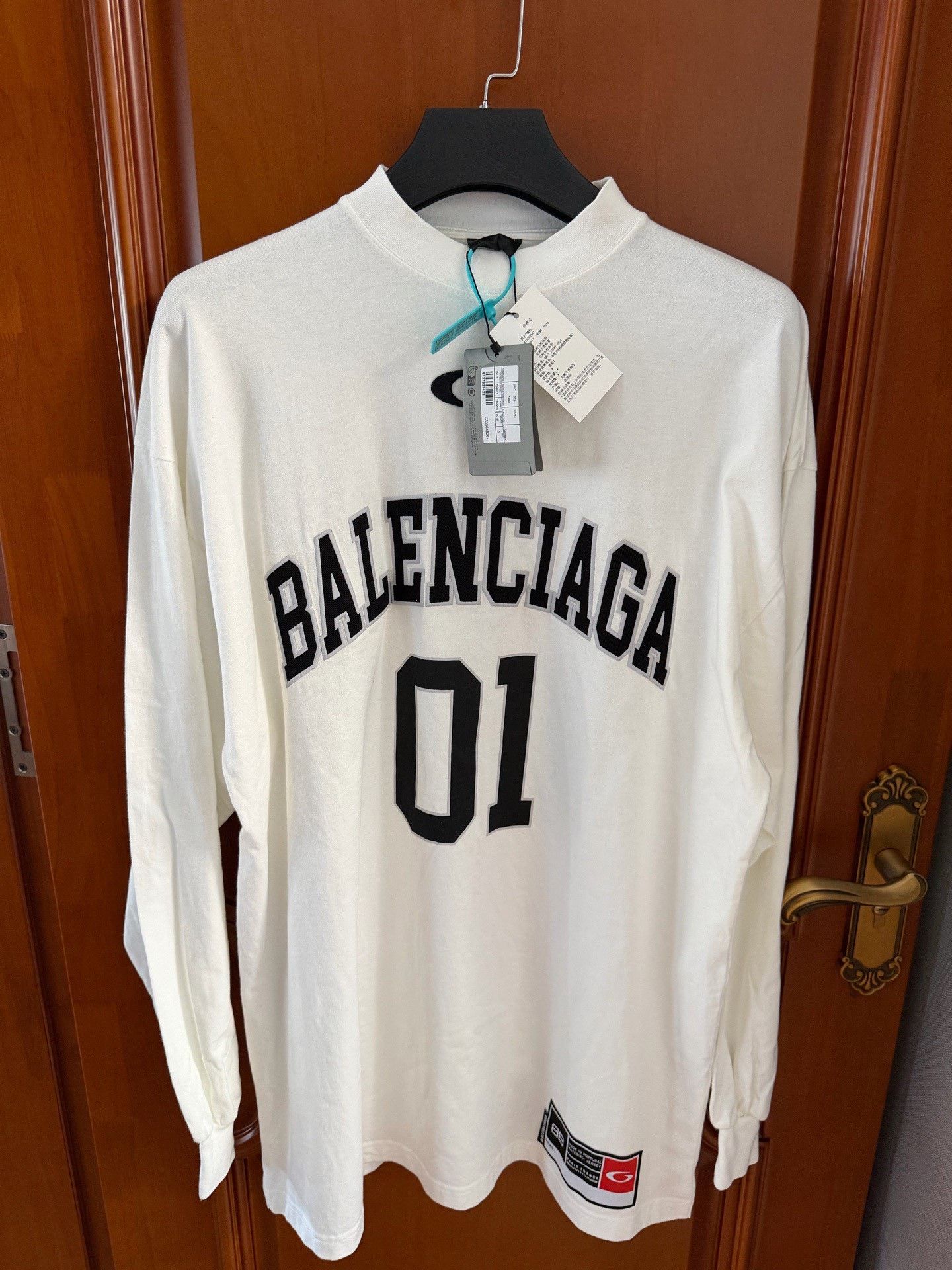 Balenciaga Balenciaga Basketball T-Shirt s Men Size US S / EU 44-46 / 1 - 1 Thumbnail