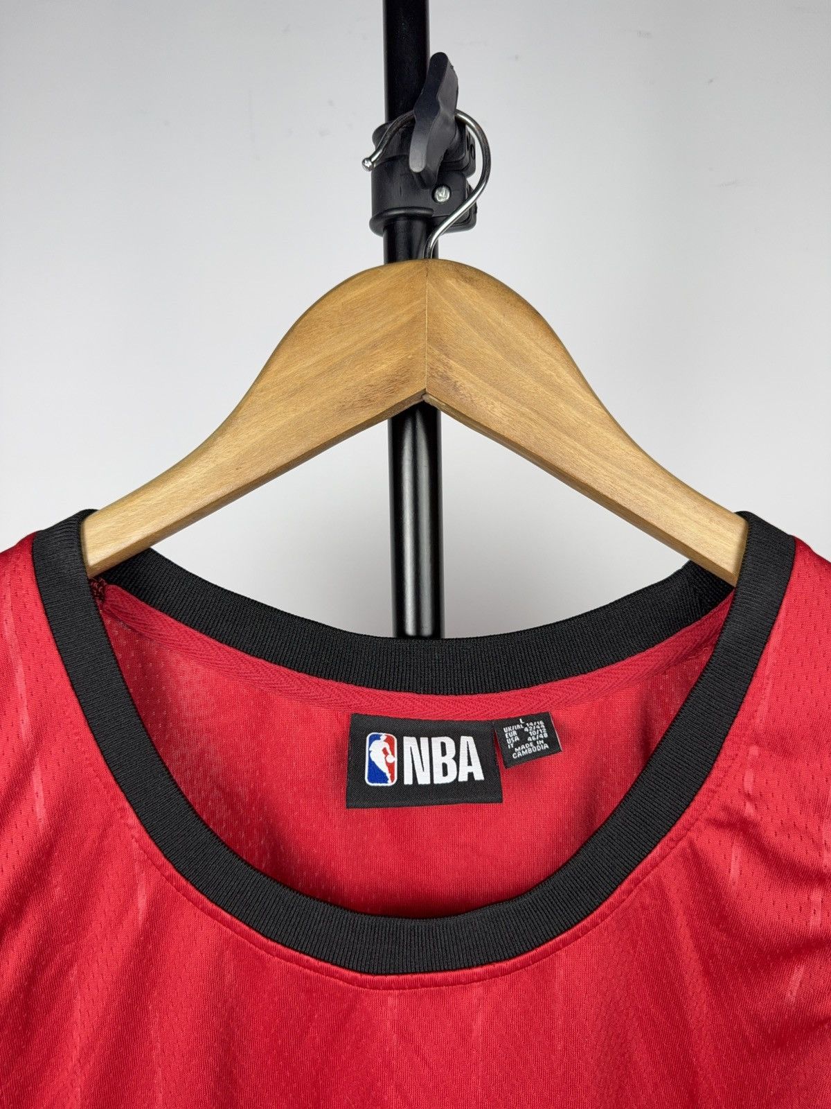 NBA 00s NBA Chicago Bulls Mesh Basketball Jersey tank top Size US L / EU 52-54 / 3 - 3 Thumbnail