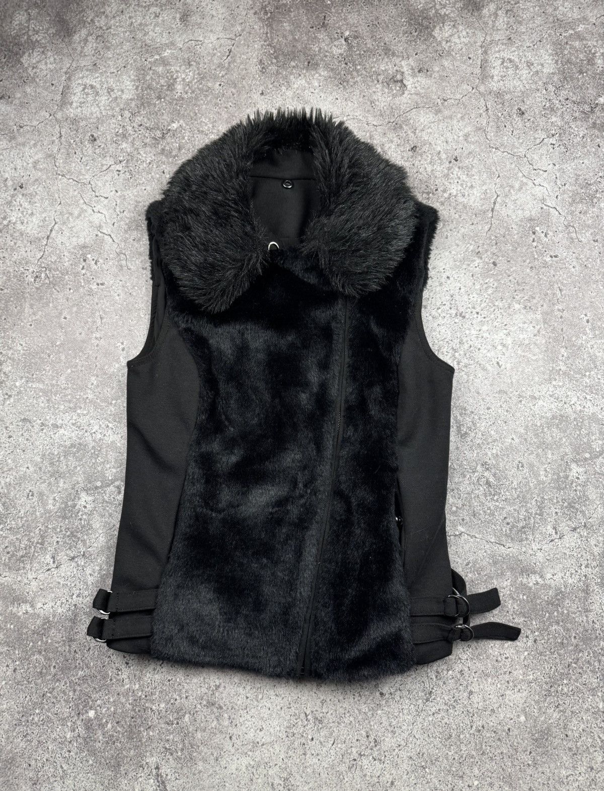 Armani Vintage Armani Avant Garde Fur Y2K Opium Vest/Jacket Owens Size S / US 4 / IT 40 - 4 Thumbnail