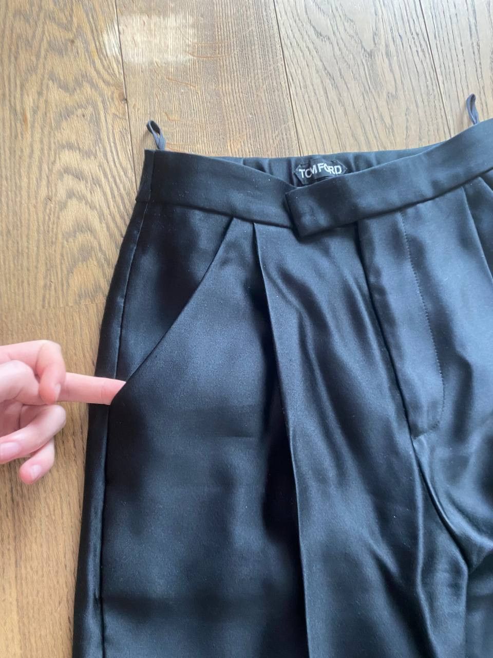 Tom Ford Tom Ford silk pants Size 25" / US 0 / IT 36 - 3 Thumbnail