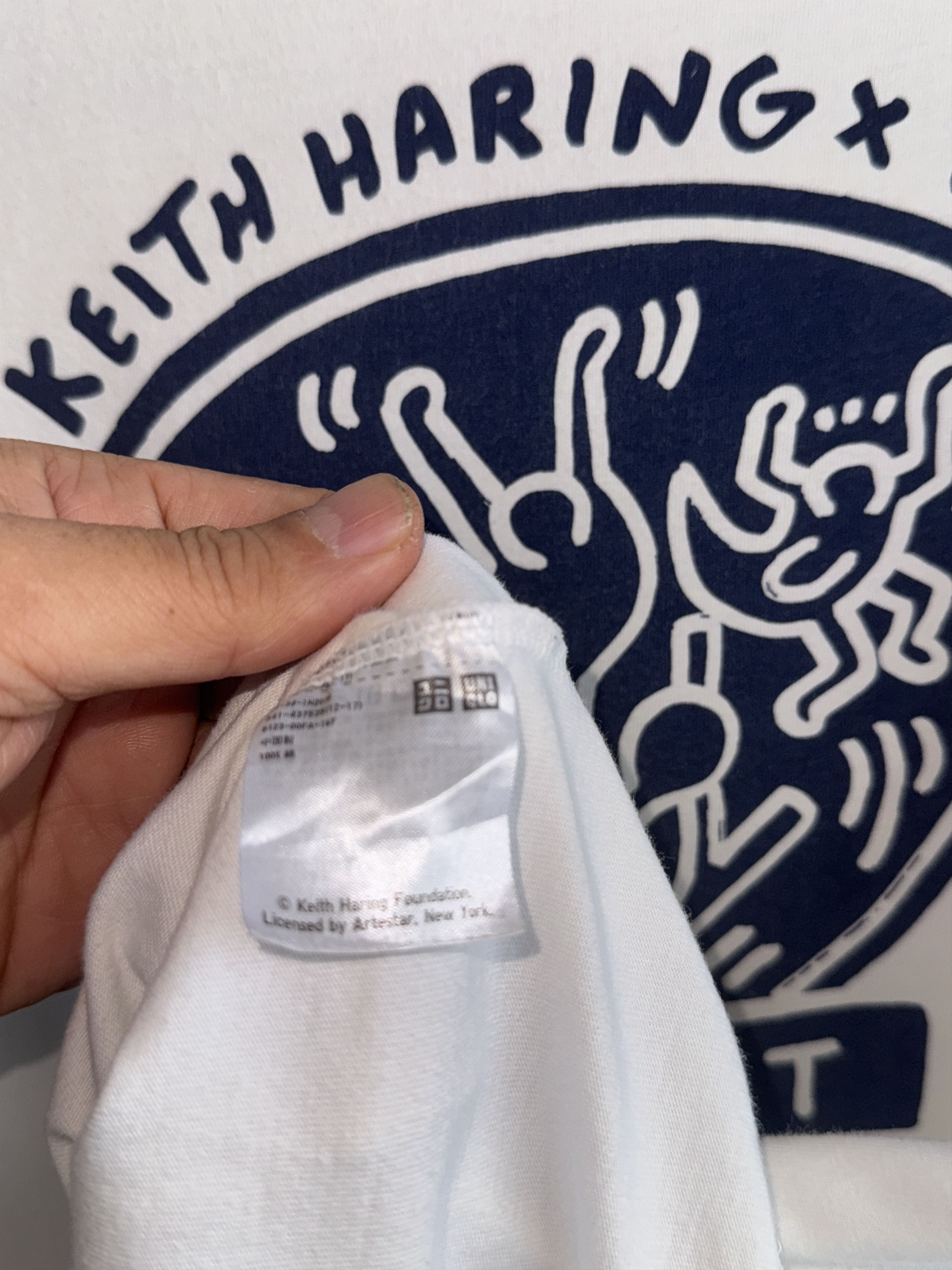 Keith Haring Keith Haring Uniqlo Shirt Size US XL / EU 56 / 4 - 5 Thumbnail