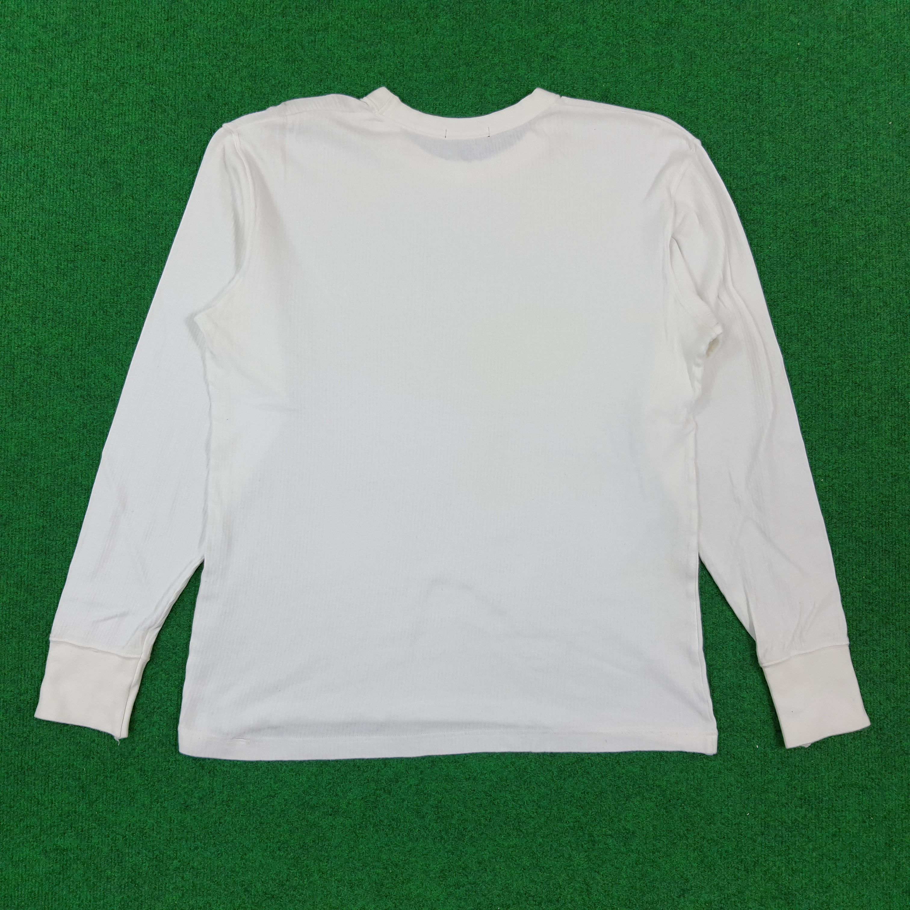 Burberry × Vintage Vintage Burberry London Corduroy Long Sleeve Tshirt Size US L / EU 52-54 / 3 - 3 Thumbnail