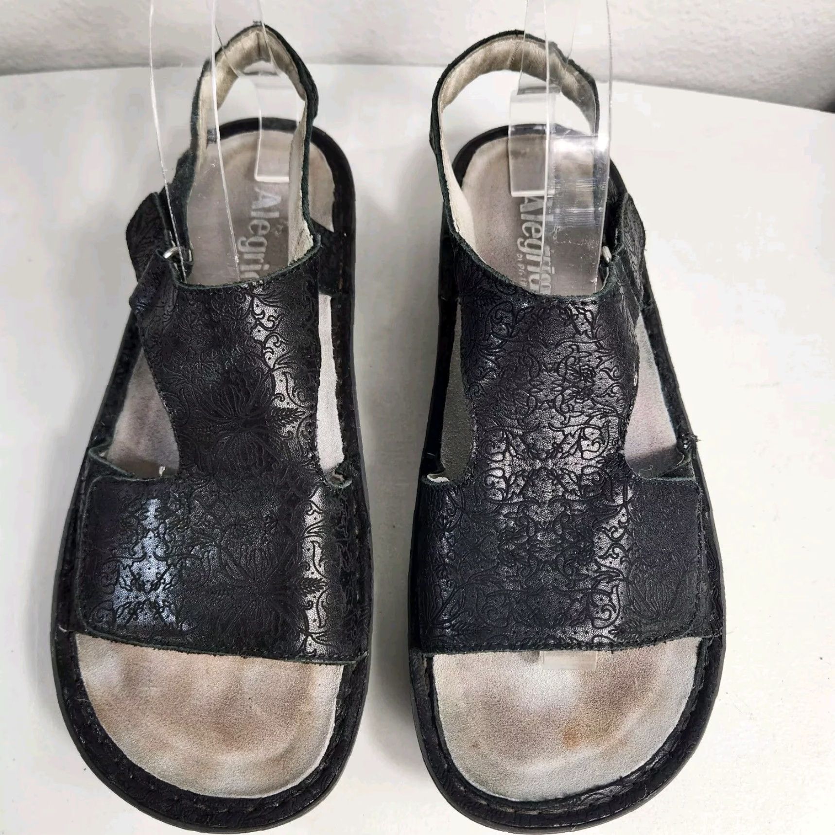 Vintage Alegria Viki Trellis Tooled Black Leather Flat Sandals Women's 40 Casual Bohemian Arch Support Size US 9 / IT 39 - 4 Thumbnail