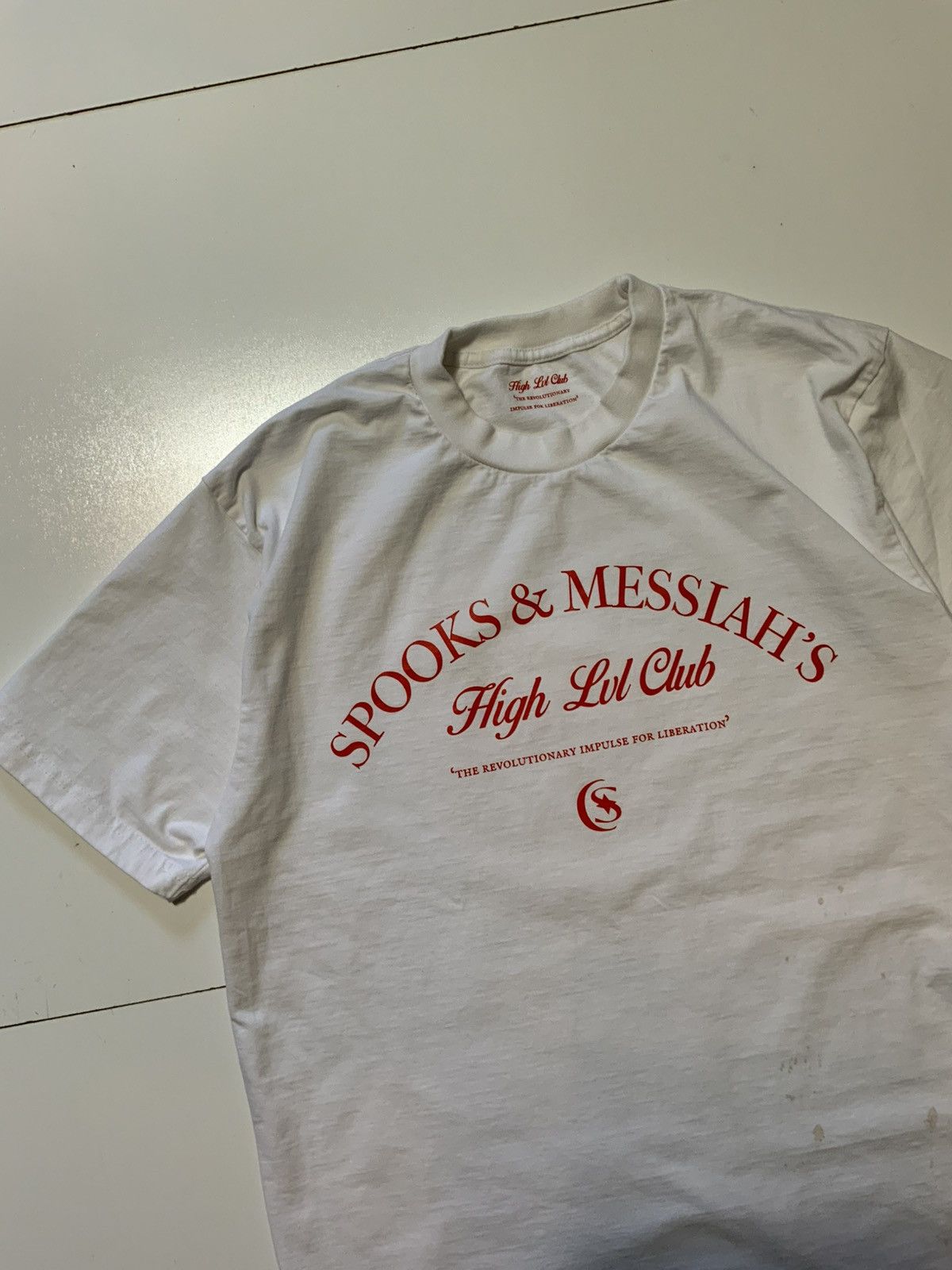 Other 19 Keys High LVL Club Spooks & Messiahs Graphic T-Shirt Size US M / EU 48-50 / 2 - 3 Thumbnail