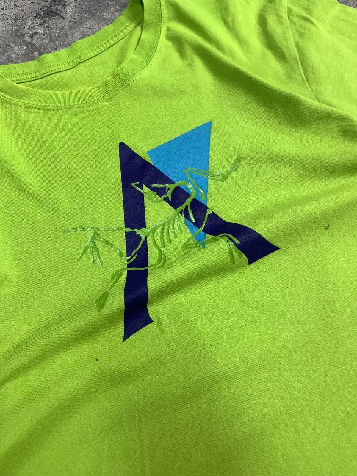 Arc'teryx × Vintage Arcteryx Hype Big Logo Streetwear Tee Size US L / EU 52-54 / 3 - 20 Thumbnail