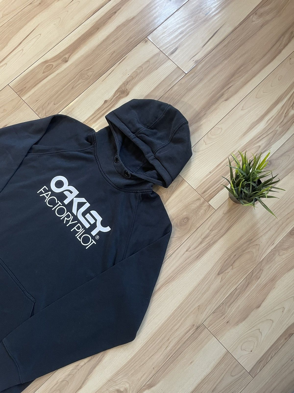 Oakley × Vintage Hoodie Oakley Factory Pilot Vintage Outdoor Arcteryx Size US L / EU 52-54 / 3 - 2 Thumbnail