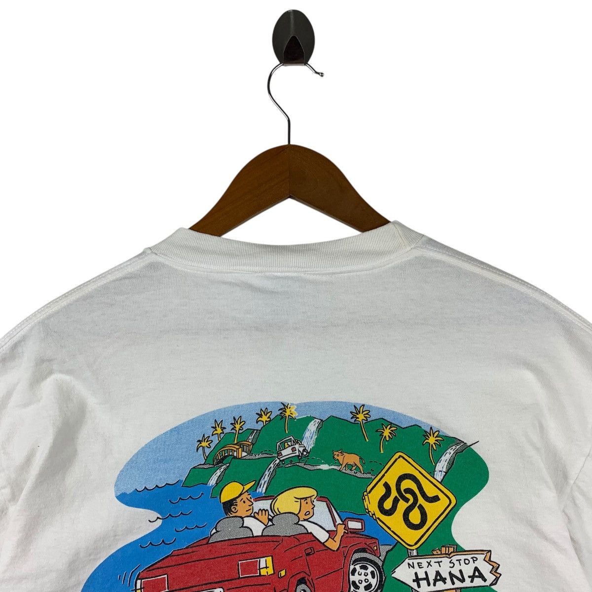 Hanes Vintage 90s MAUI road to hana big logo back hit Surfing tee Size US L / EU 52-54 / 3 - 10 Thumbnail
