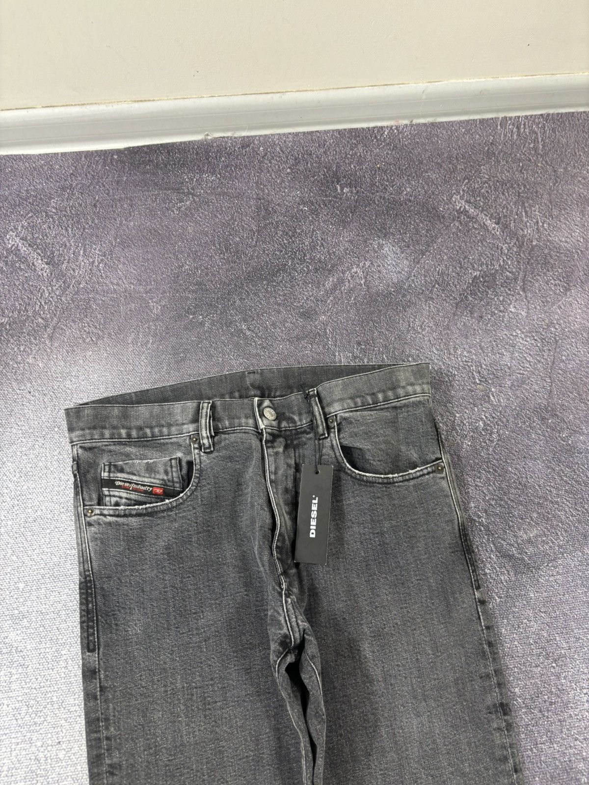 Diesel Diesel Prototype NWT Men’s Gray Skinny Tapered Denim Jeans Size US 32 / EU 48 - 5 Thumbnail