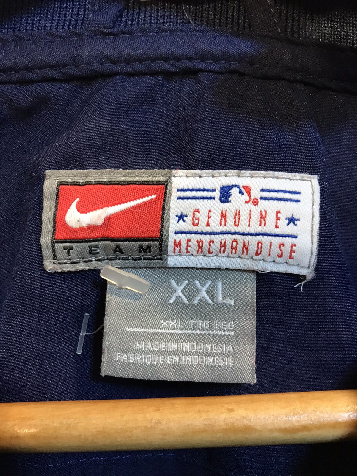 Nike × Vintage Vintage Nike Team Center Swoosh Windbreaker Size US XXL / EU 58 / 5 - 3 Thumbnail