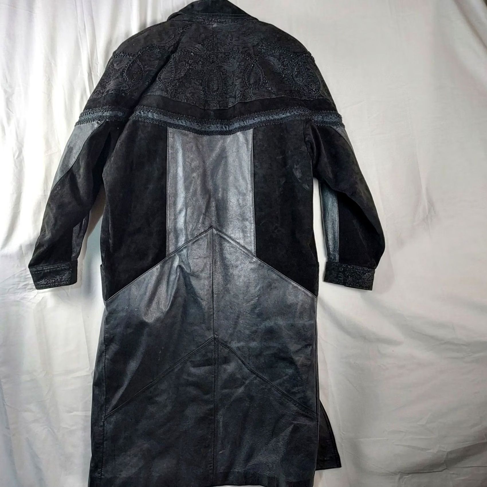 Vintage VINTAGE Wilsons Leather Womens Coat Long Paisley Leather Trench Black Suede Trim Petite Medium Size M / US 6-8 / IT 42-44 - 2 Thumbnail