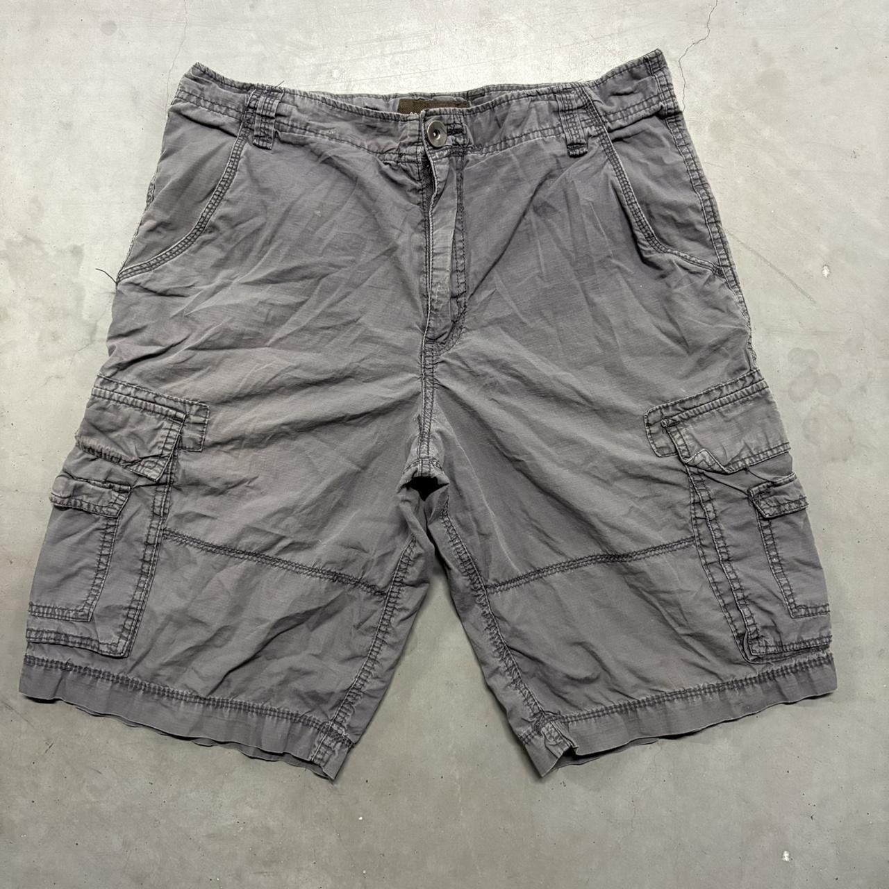 Vintage CRAZY Vintage Y2K/2000s Grey Grunge Cargo Shorts! Size US 32 / EU 48 - 1 Thumbnail