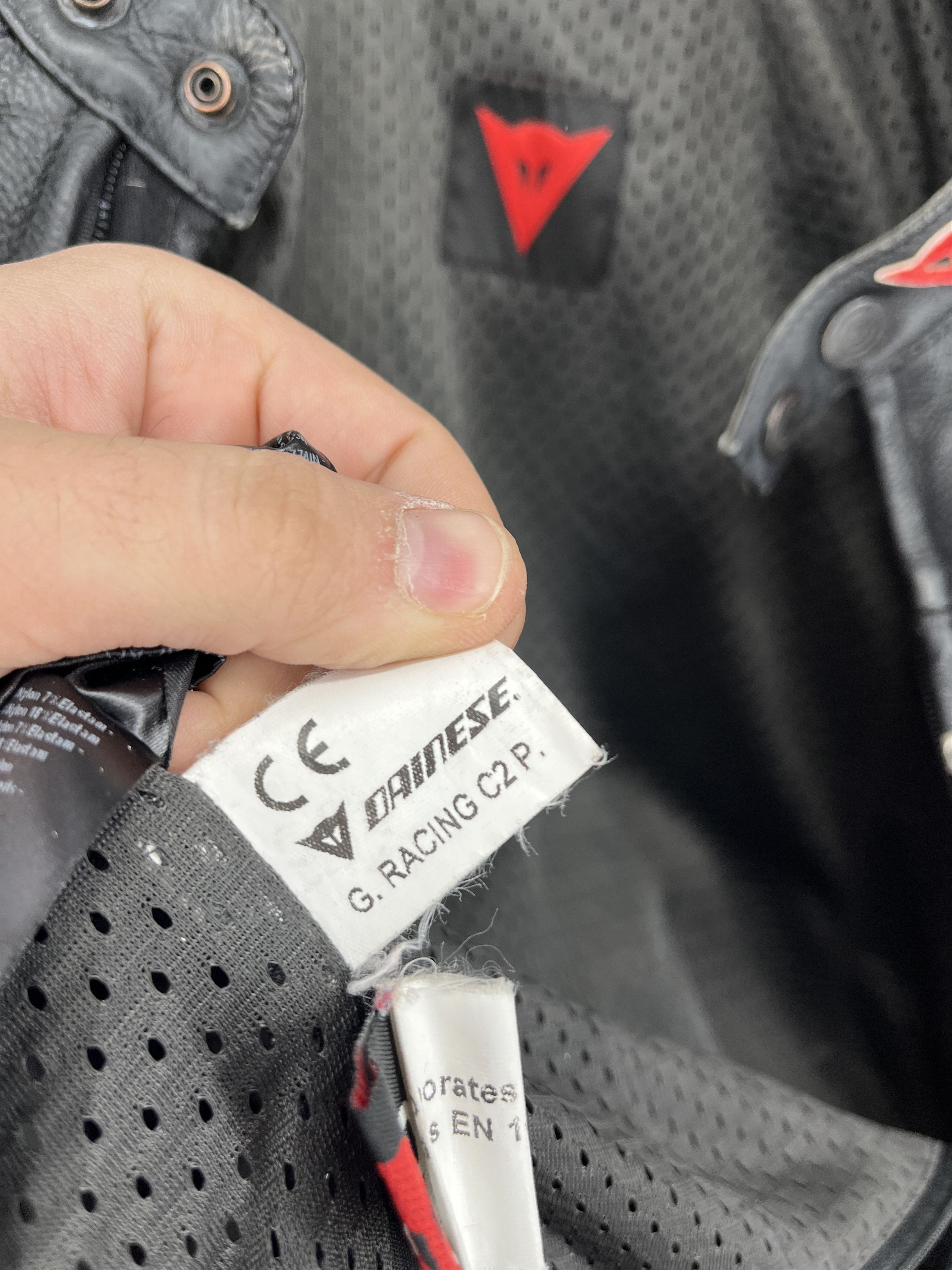Leather Dainese Racing 3 Leather Perforated Motorcycle Jacket Size US L / EU 52-54 / 3 - 16 Thumbnail