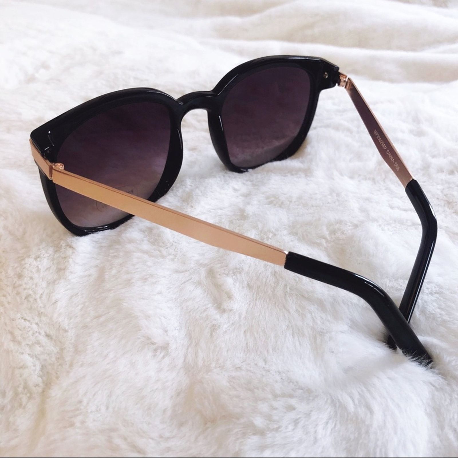 Other Isabel Black Round Fashion Sunglasses Size ONE SIZE - 7 Thumbnail