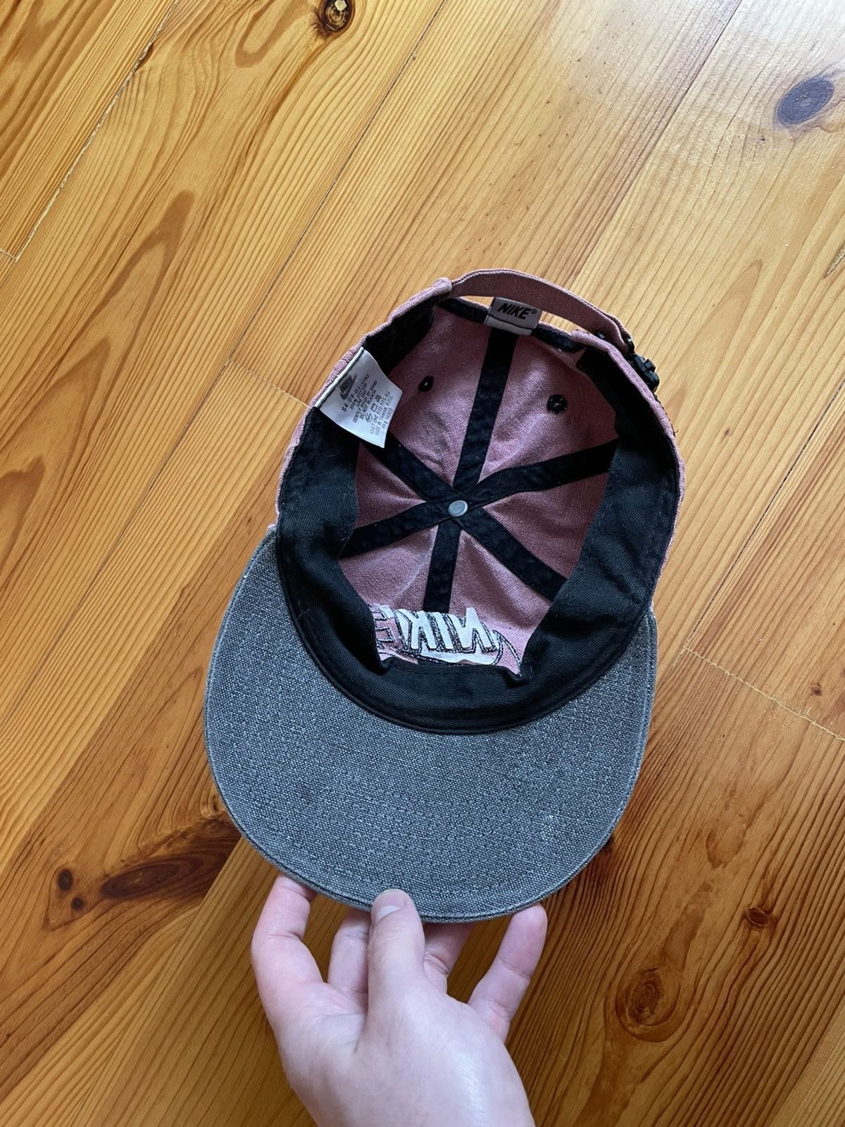 Nike Vintage 90s Nike Logo Faded Y2K Cap Hat Size ONE SIZE - 8 Thumbnail