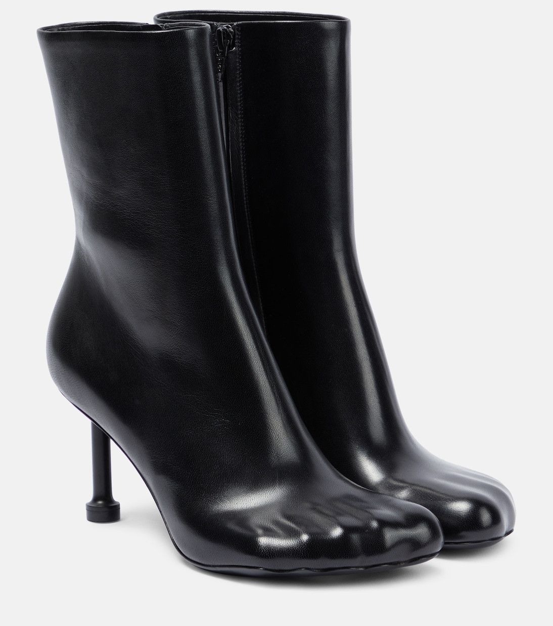 anatomic leather boots in black