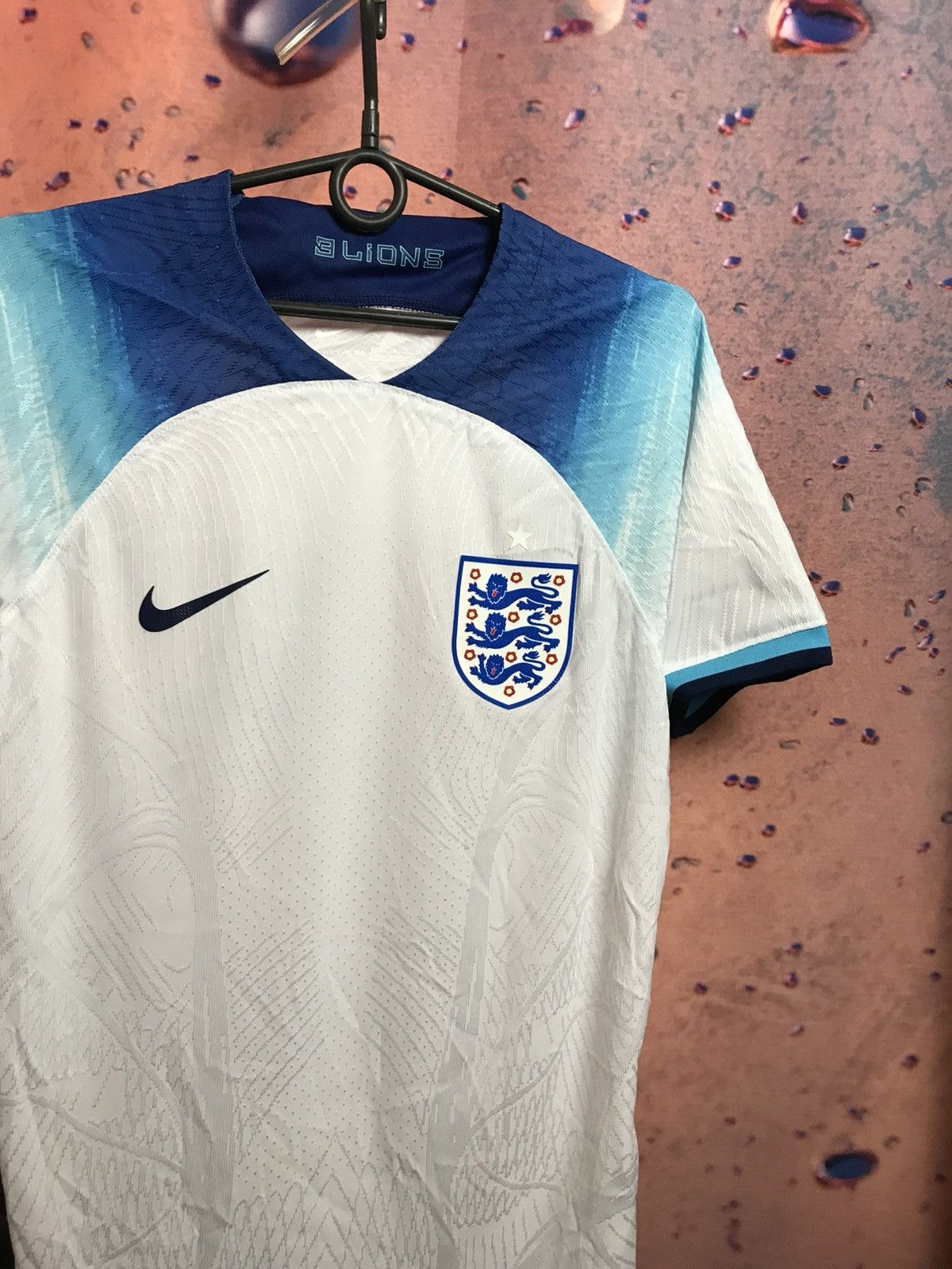 Nike England 3 lions soccer jersey Size US M / EU 48-50 / 2 - 1 Thumbnail