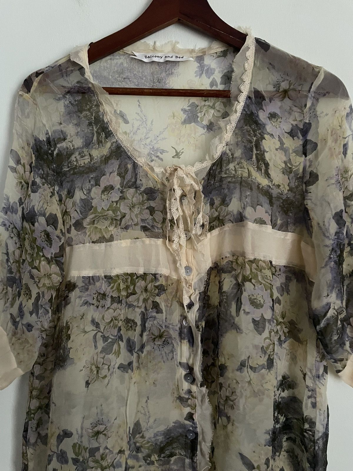 Japanese Brand Balcony and Bed Blouse Size ONE SIZE - 3 Thumbnail