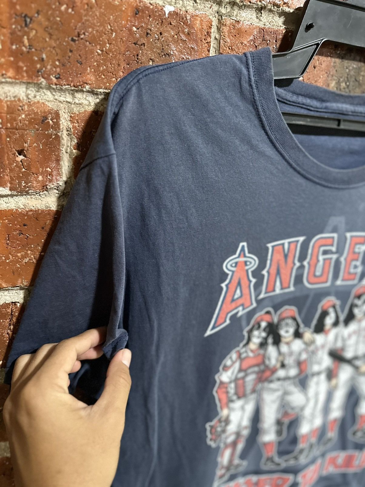 MLB Thrashed Vintage KISS Angels Dressed To Kill Faded Tee Size US L / EU 52-54 / 3 - 5 Thumbnail