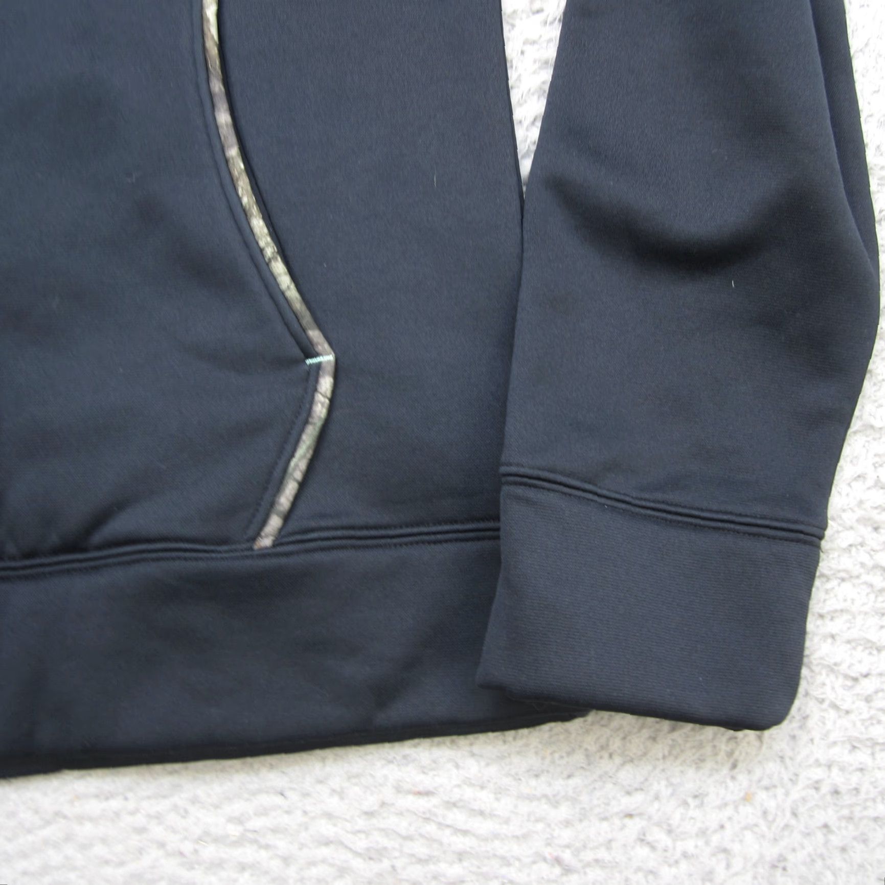 Under Armour VINTAGE Under Armour Hoodie Mens M Black Camo Storm1 Outdoors Casual Fishing Size US M / EU 48-50 / 2 - 3 Thumbnail