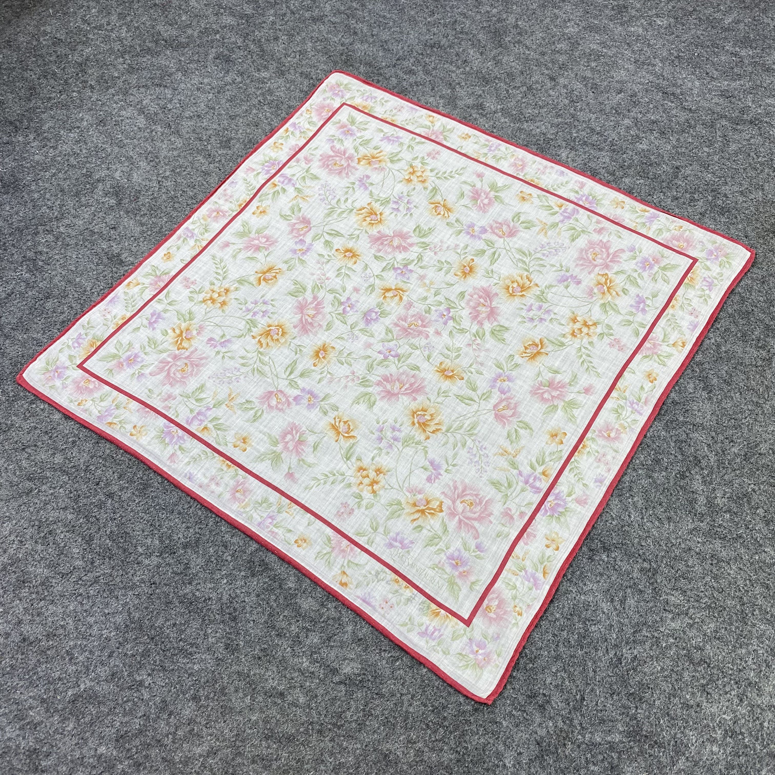 Yves Saint Laurent Yves Saint Laurent Handkerchief /Bandana /Neckerchief-B2216 Size ONE SIZE - 4 Thumbnail