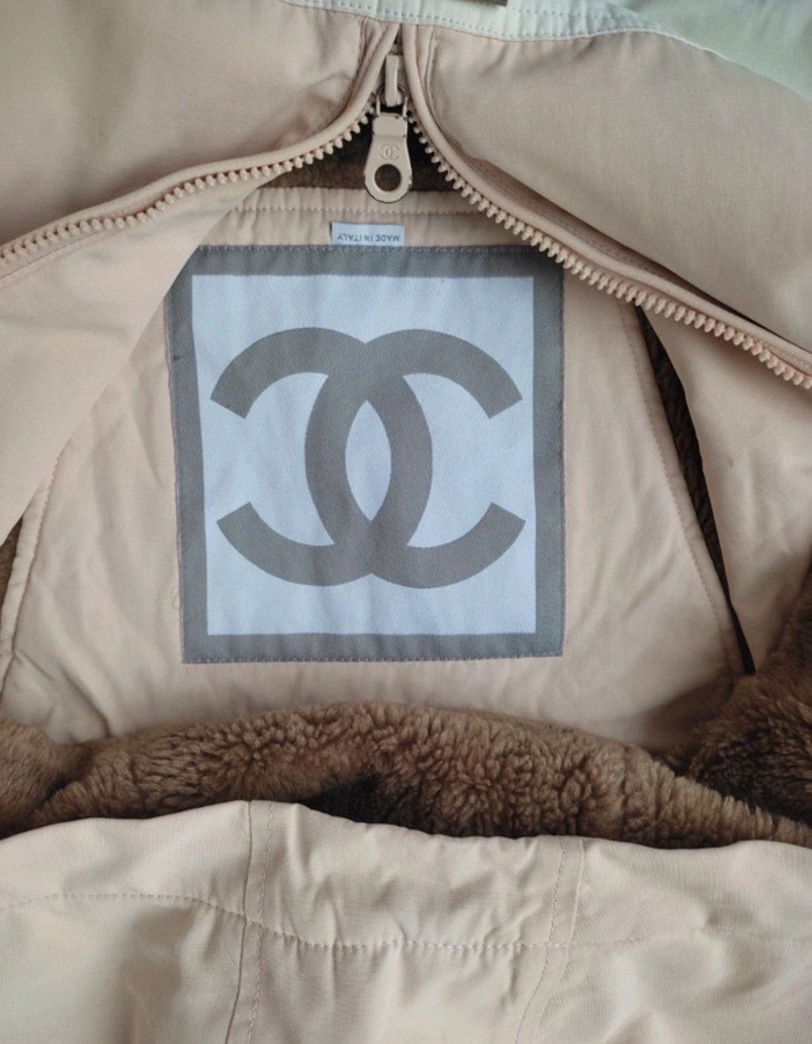 Chanel ARCHIVE RUNWAY A/W 2001 ANORAK BY KARL LAGERFELD Size US S / EU 44-46 / 1 - 13 Thumbnail