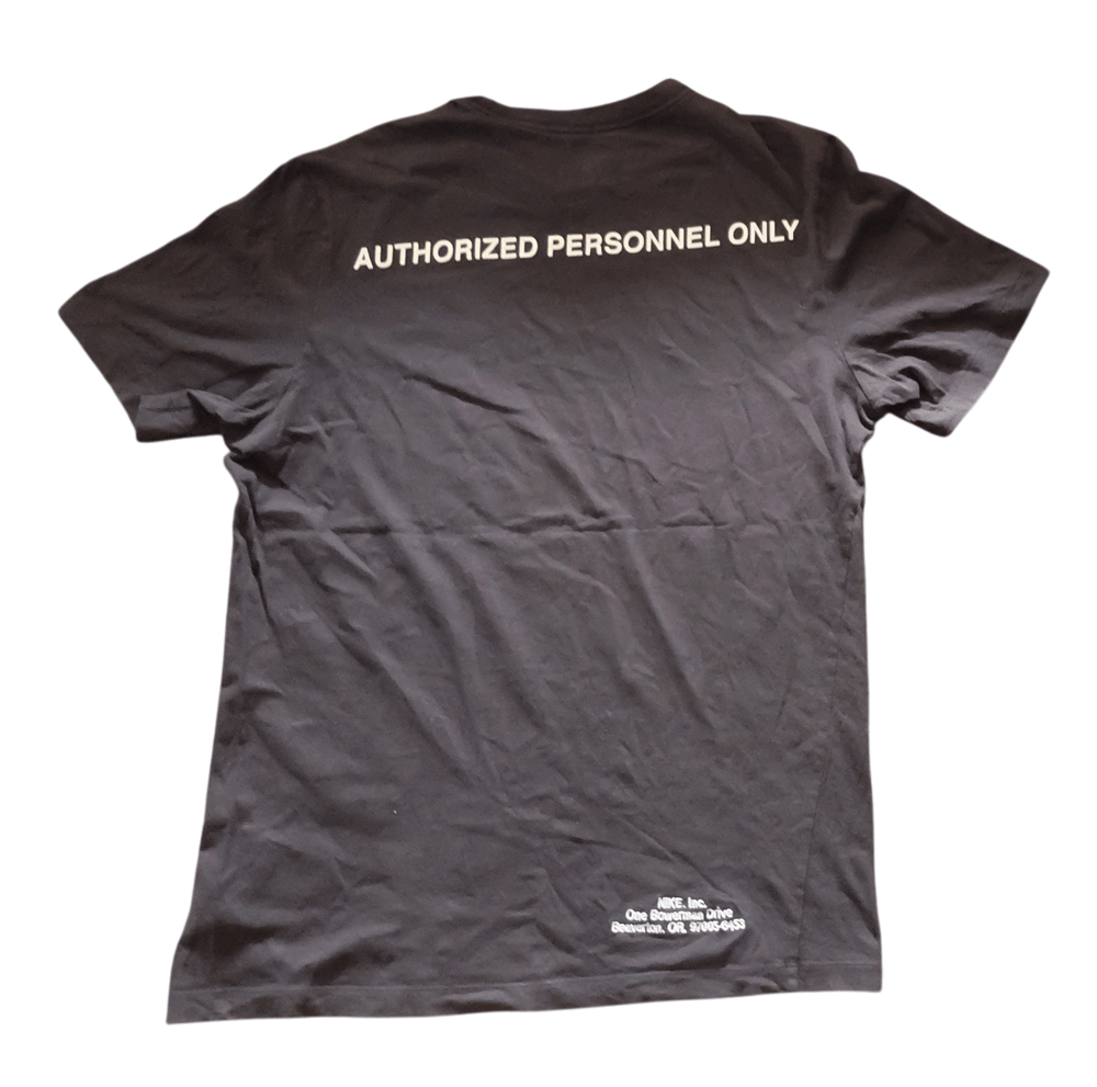 Nike Nike “Authorized Personnel Only” Tee Size US M / EU 48-50 / 2 - 6 Thumbnail