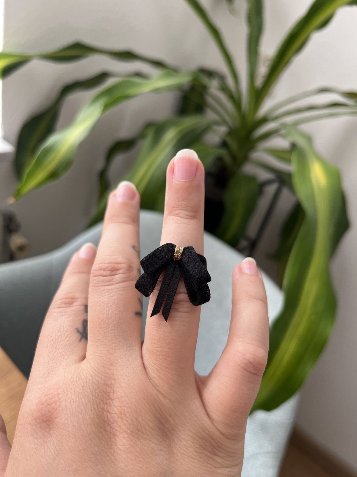 Designer × Japanese Brand × Yves Saint Laurent Yves Saint Laurent bow ring Size ONE SIZE - 2 Thumbnail