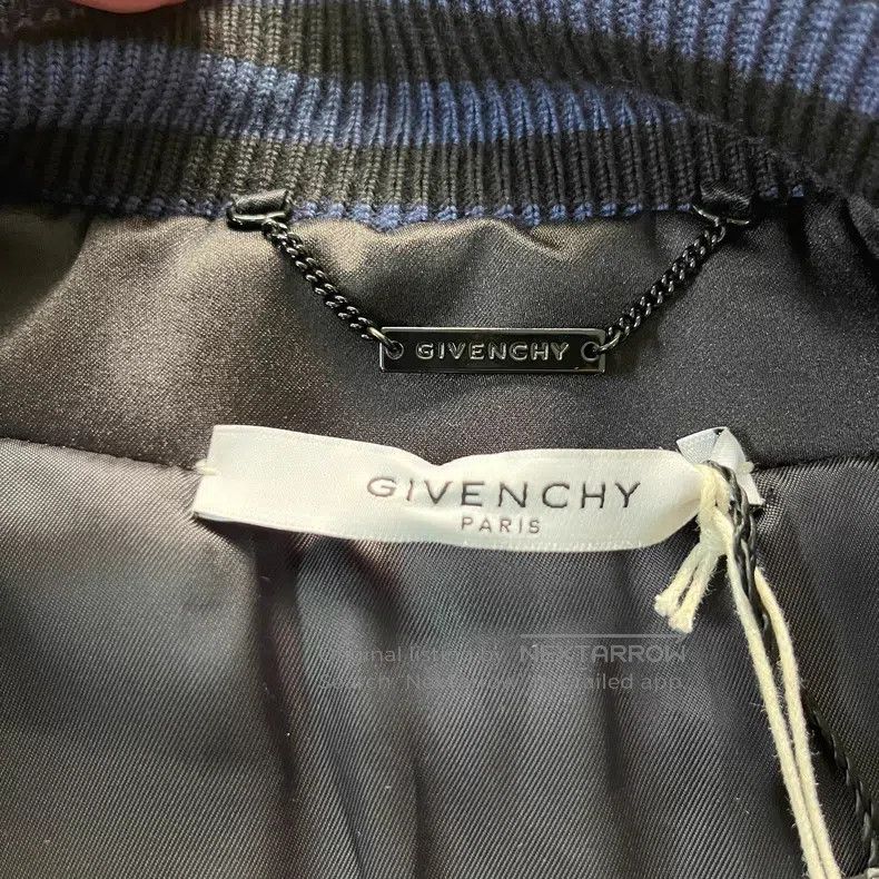 Givenchy Givenchy Back Lettering Baseball Leather Jacket (Size 36) Size US S / EU 44-46 / 1 - 5 Thumbnail