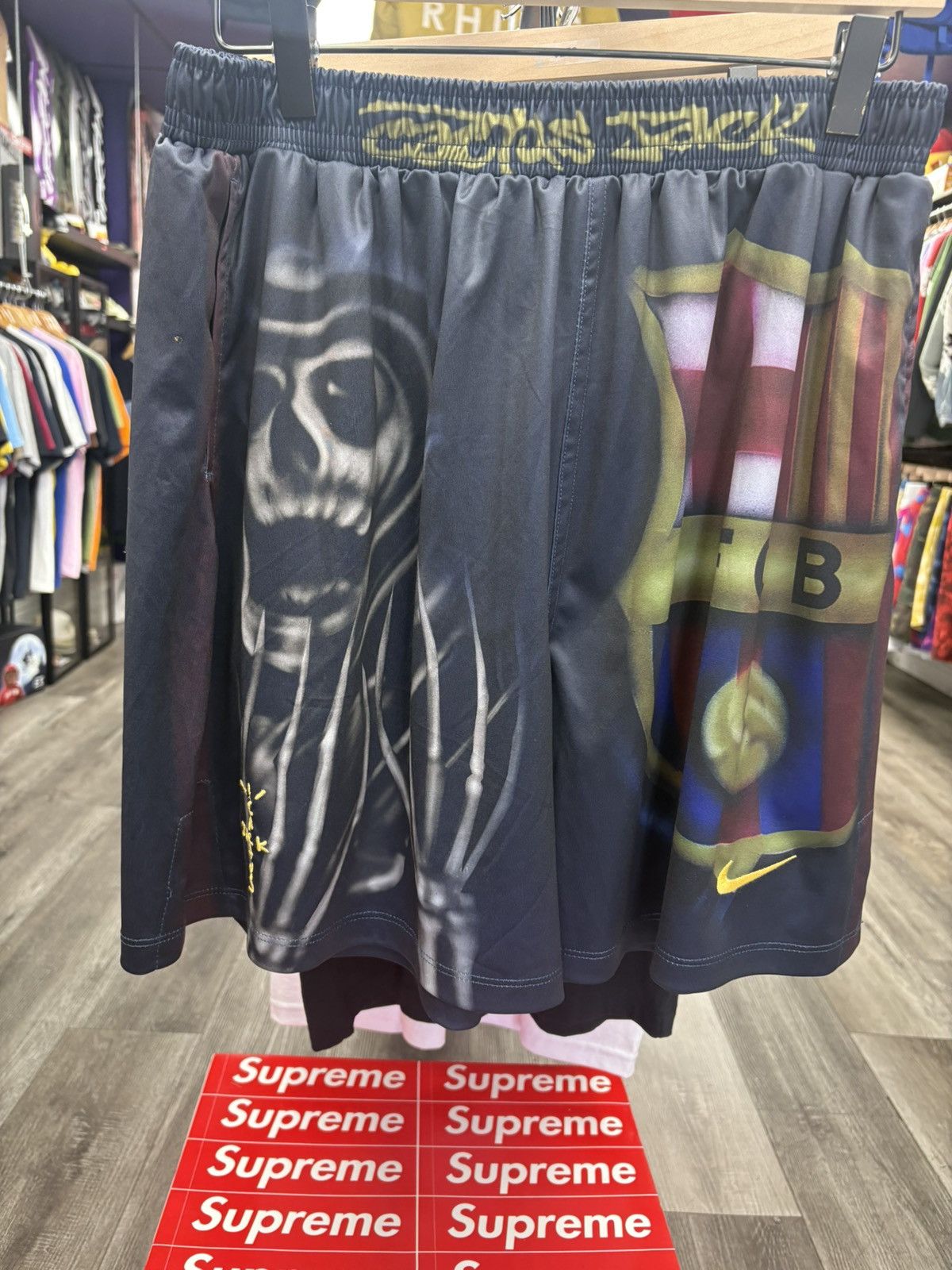 Jordan Brand × Travis Scott Travjs Scott x Nike x FCB - Skeleton Home Shorts L Size US 32 / EU 48 - 1 Thumbnail