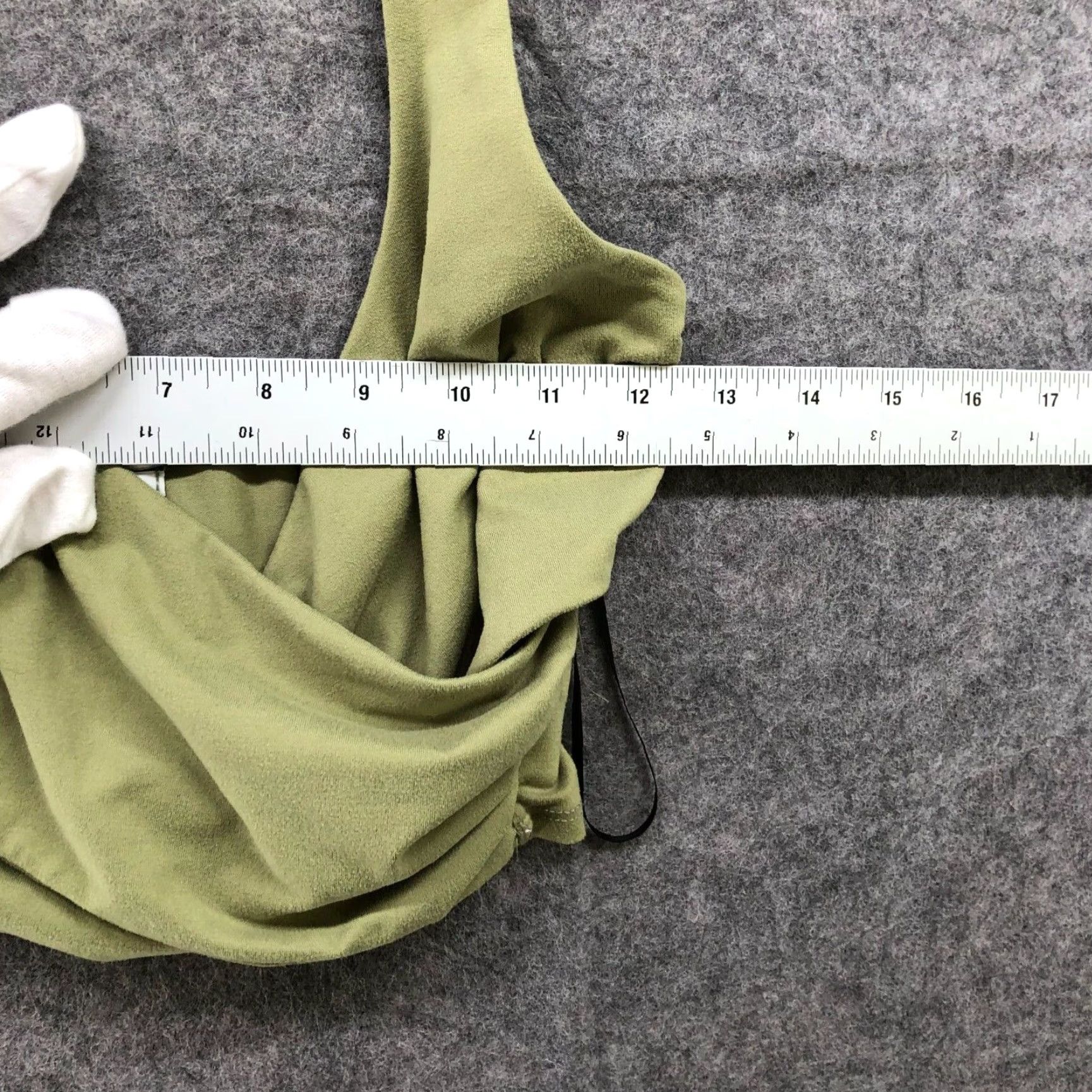 Urban Outfitters VINTAGE Urban Outfitters Halter Crop Top Womens S V Neck Twist Front Cutout Lime Green Size S / US 4 / IT 40 - 6 Thumbnail