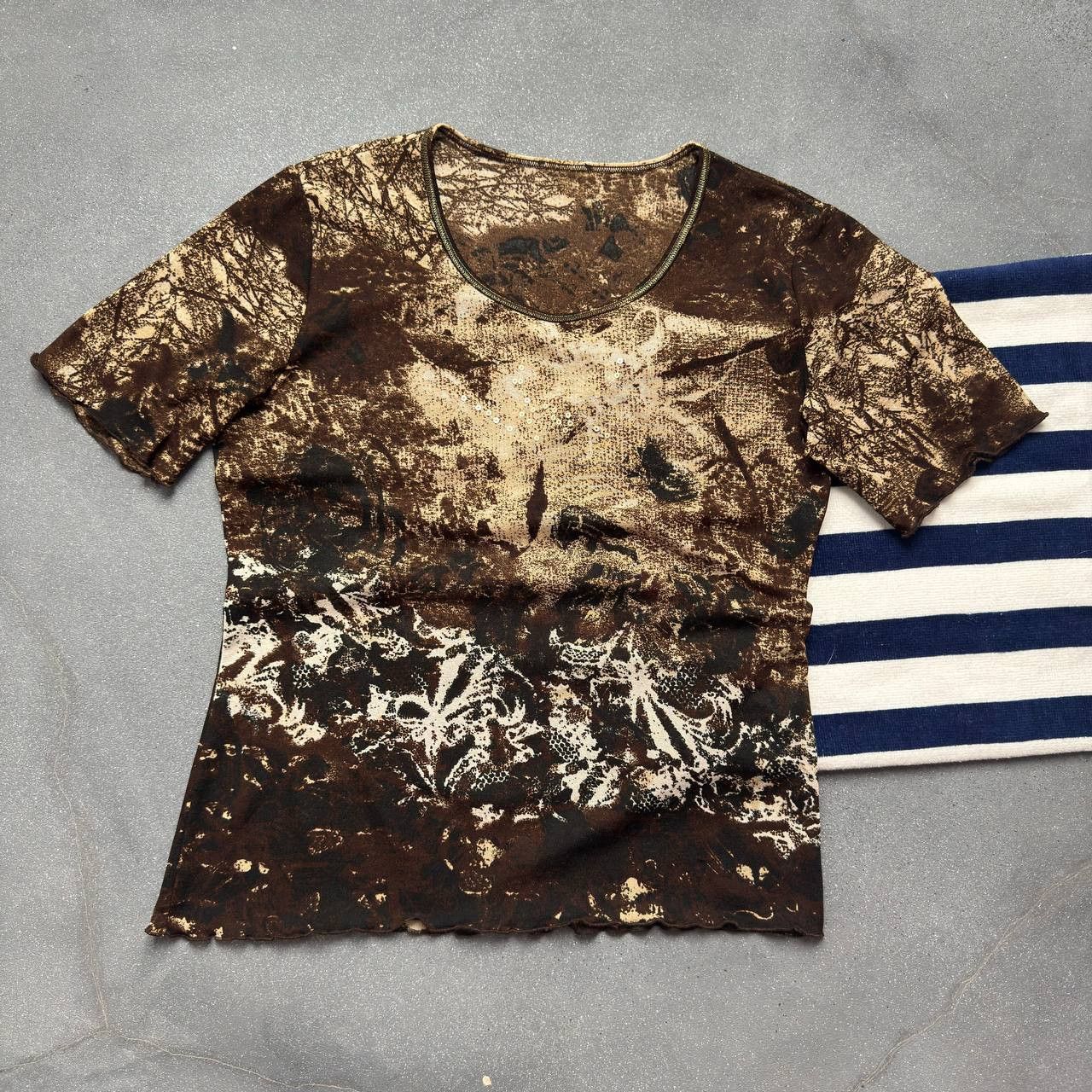 Japanese Brand × Vintage Amazing Vintage Avant Garde T-Shirt Size M / US 6-8 / IT 42-44 - 1 Thumbnail