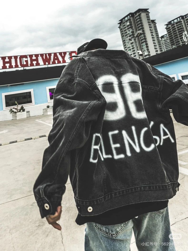 Balenciaga Balenciaga Double b painted logo denim jacket coat Size US XS / EU 42 / 0 - 9 Thumbnail