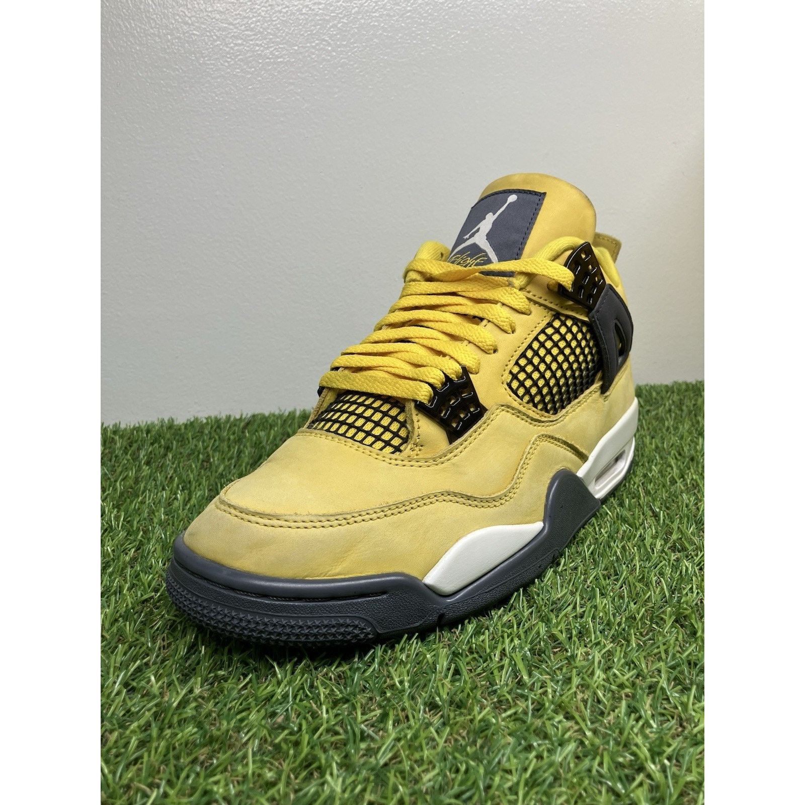 Jordan Brand Nike Air Jordan 4 Retro ' Lightning ' | GREAT CONDITION! Size US 8.5 / EU 41-42 - 13 Thumbnail