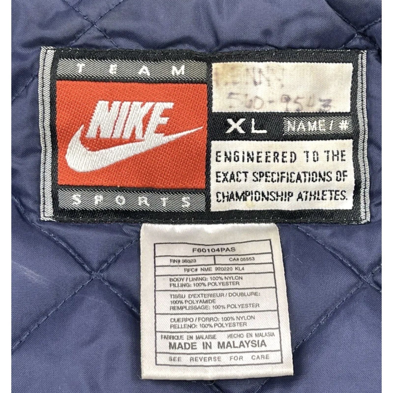 Nike VINTAGE Nike Coat Puffer Jacket XL Men Michigan Wolverines Hooded Long Blue Nylon Logo Zipper Embroidered Comfortable Outdoor College Sports 90s Size US XL / EU 56 / 4 - 4 Thumbnail
